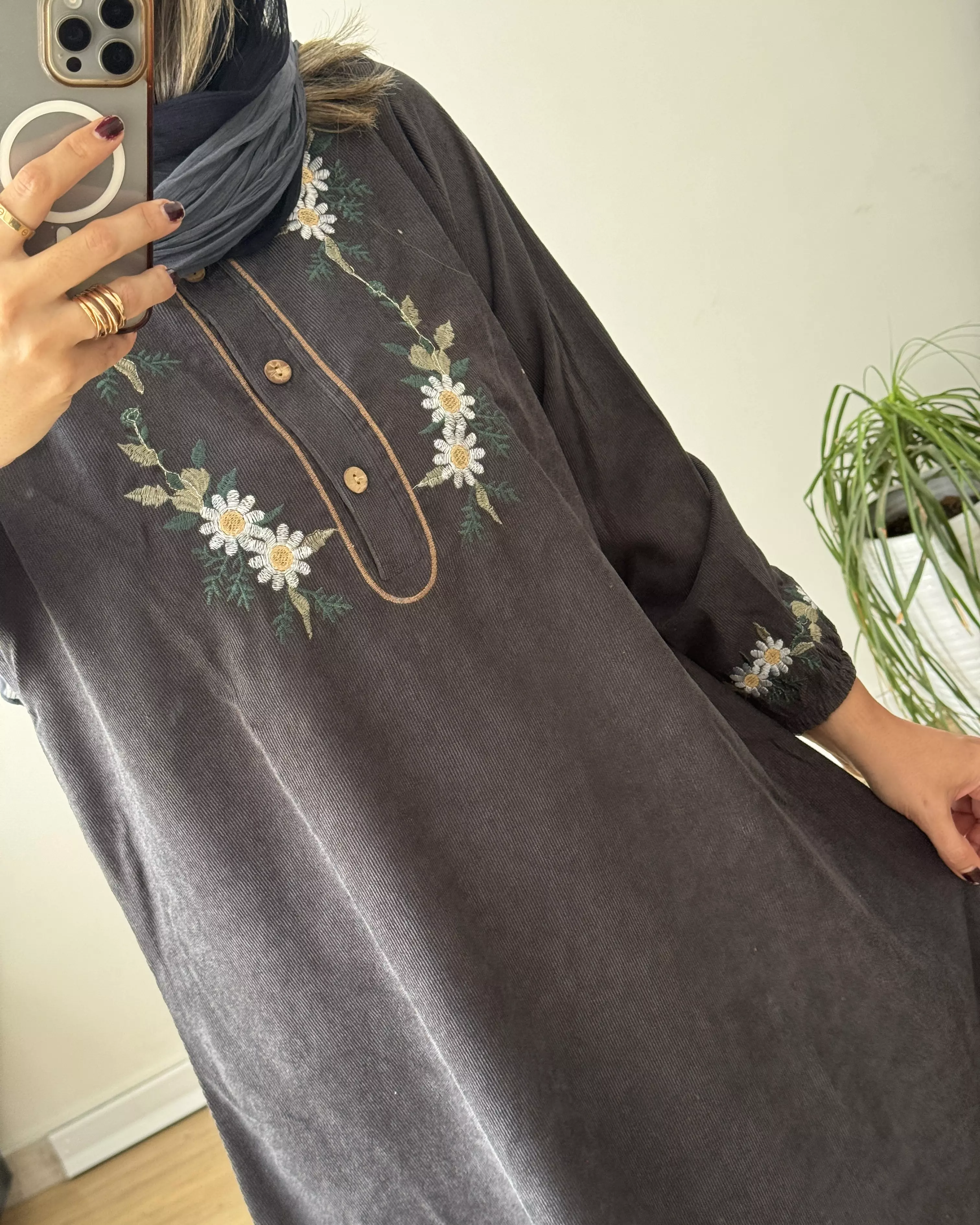 پیراهن مخمل کبریتی بابونه