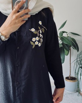ست شومیز شلوار مشکی با گلدوزی