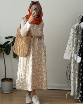 پیراهن بابونه یقه سفید